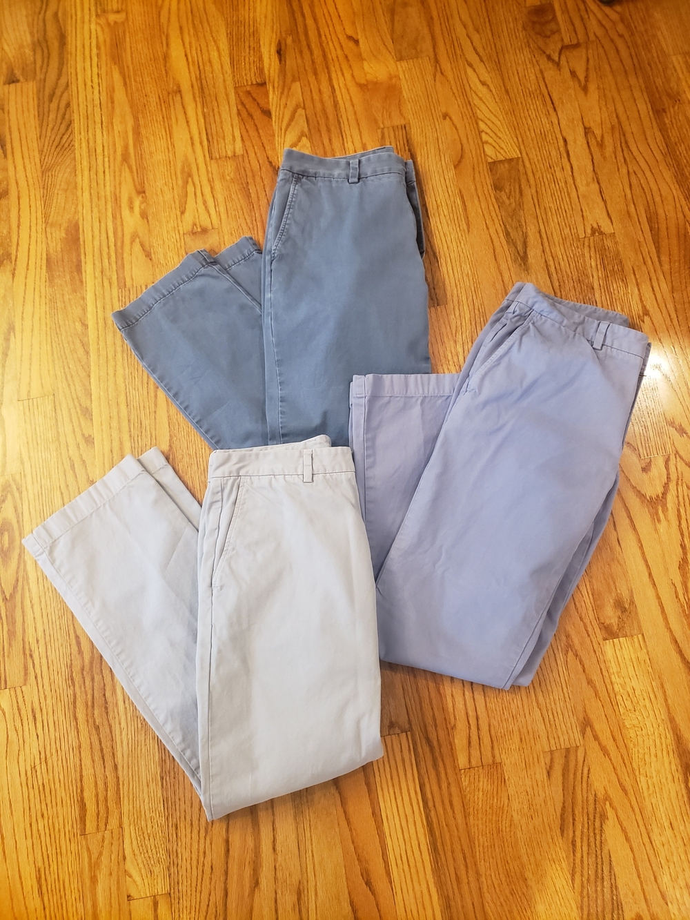 Vineyard Vines Three-Pack Men's Chinos in Blue, Light Blue, and Slate - 32x32